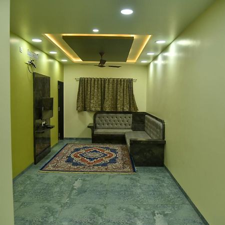Pawan Executive Tuljapur מראה חיצוני תמונה