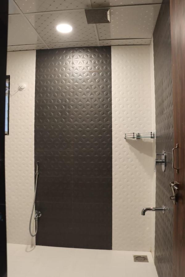 Pawan Executive Tuljapur מראה חיצוני תמונה
