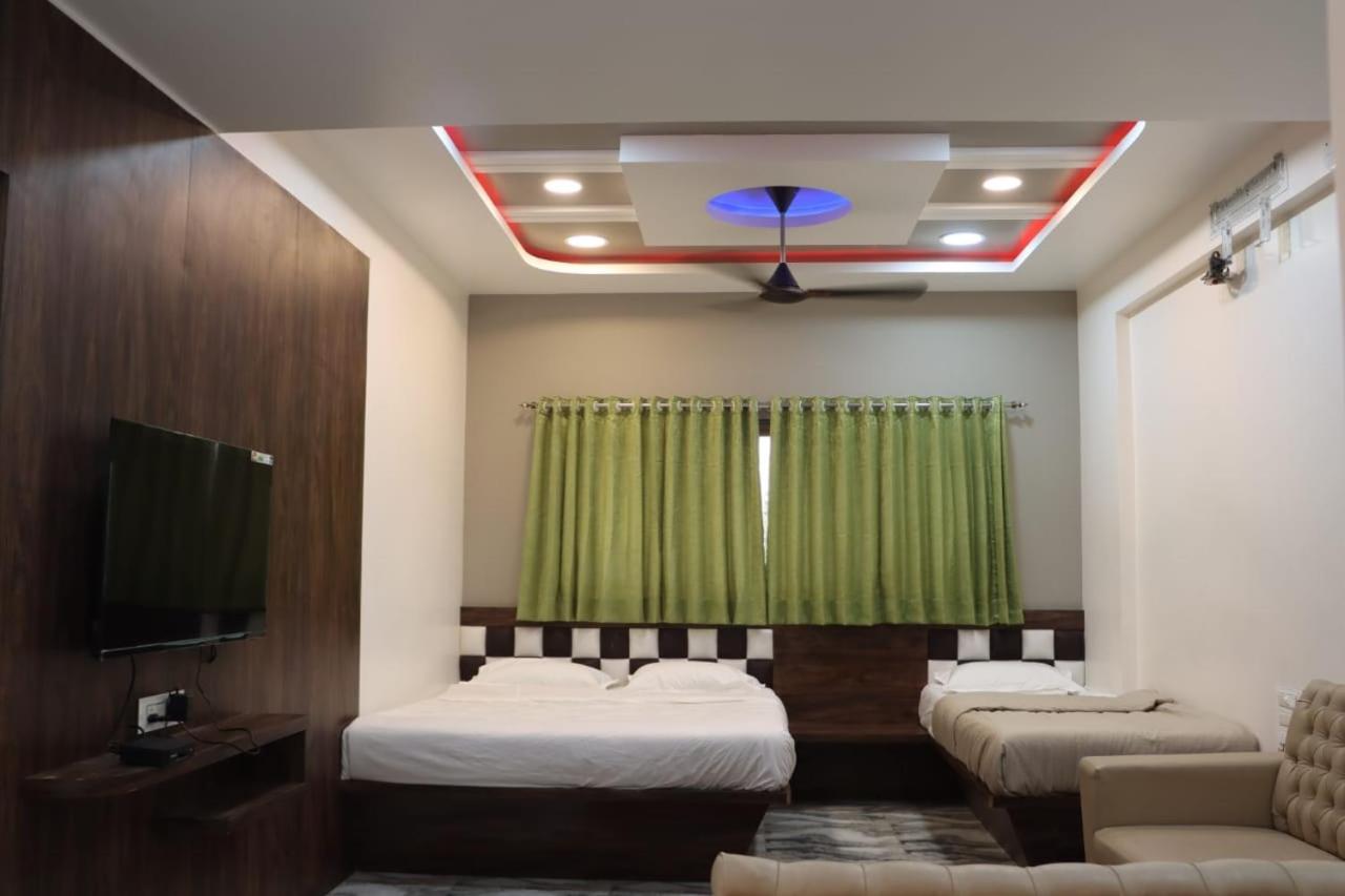 Pawan Executive Tuljapur מראה חיצוני תמונה