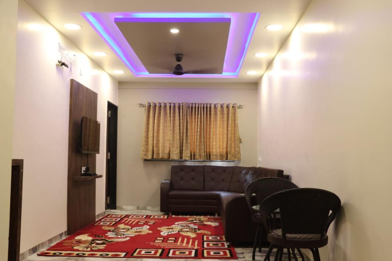 Pawan Executive Tuljapur מראה חיצוני תמונה