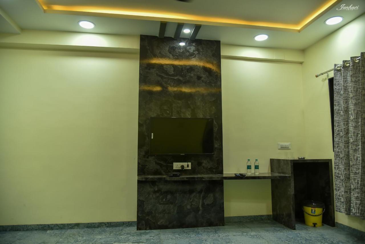 Pawan Executive Tuljapur מראה חיצוני תמונה