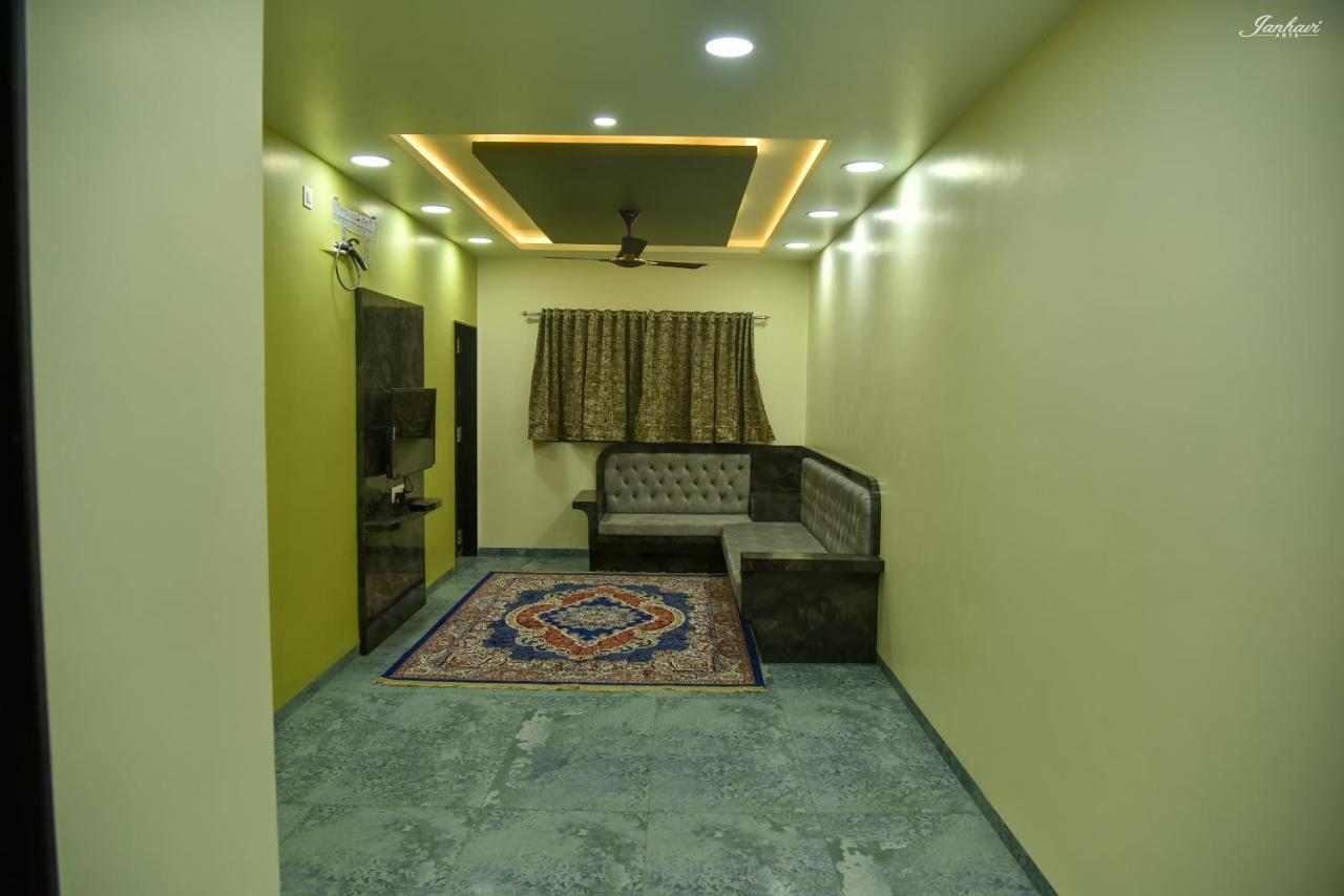 Pawan Executive Tuljapur מראה חיצוני תמונה